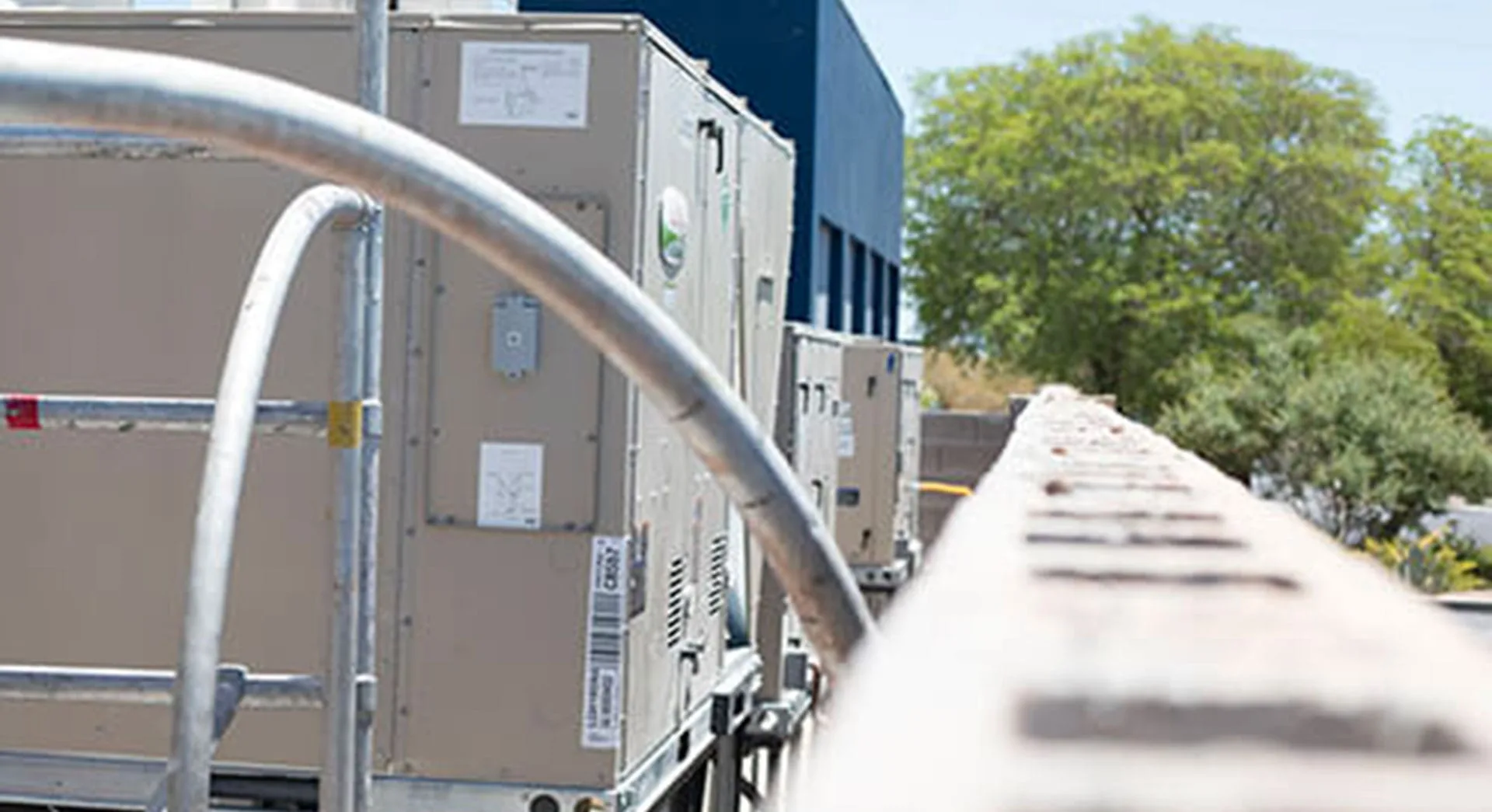 Average Commercial HVAC Maintenance Cost: 7 Ways to Cut Your Costs - HVAC article from The Cooling Company